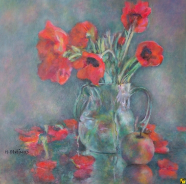 Tulipany w szklanym dzbanie