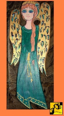 SZMARAGDOWY ANIOŁ MAJUSI